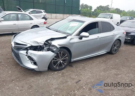 2018 Toyota Camry L/Le/Xle/Se/Xse из США, поврежденный, VIN 4T1B11HKXJU540933